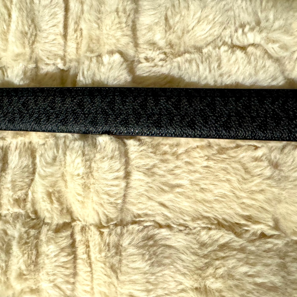 *CLOSET CLEANOUT SALE* Michael Kors black signature belt womens size Large New